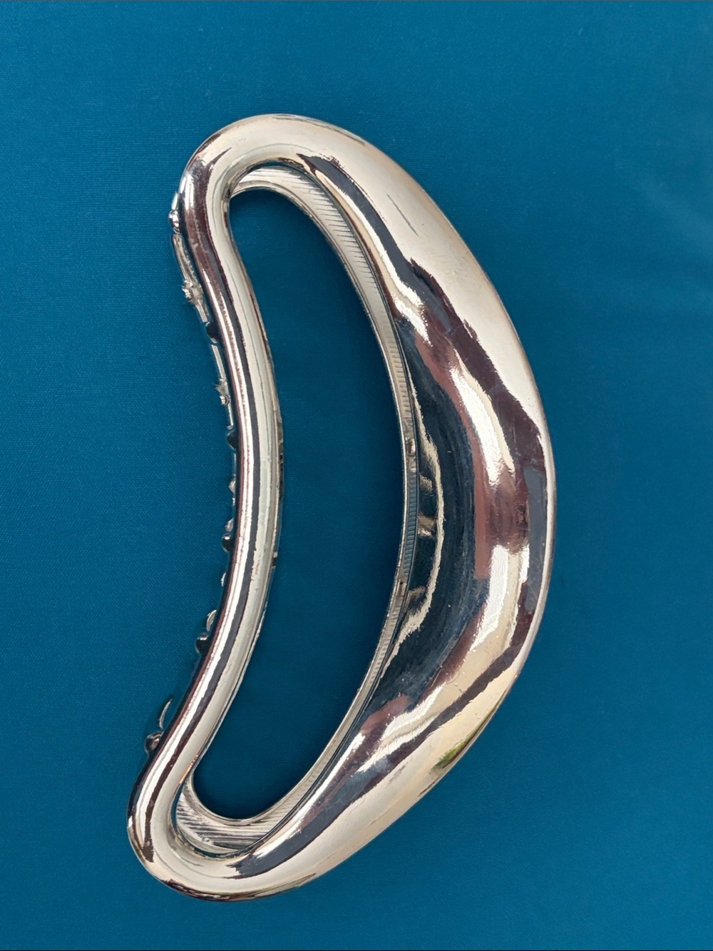 Silver-Tone Large Casual or Dress-Casual Hair Clip